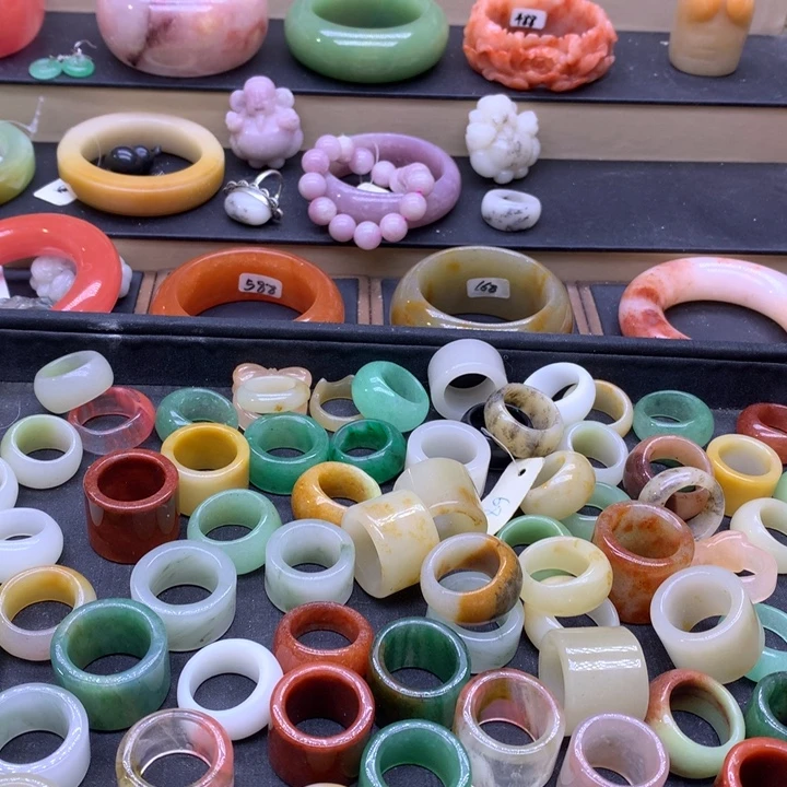 石英岩玉未镶嵌13468975444