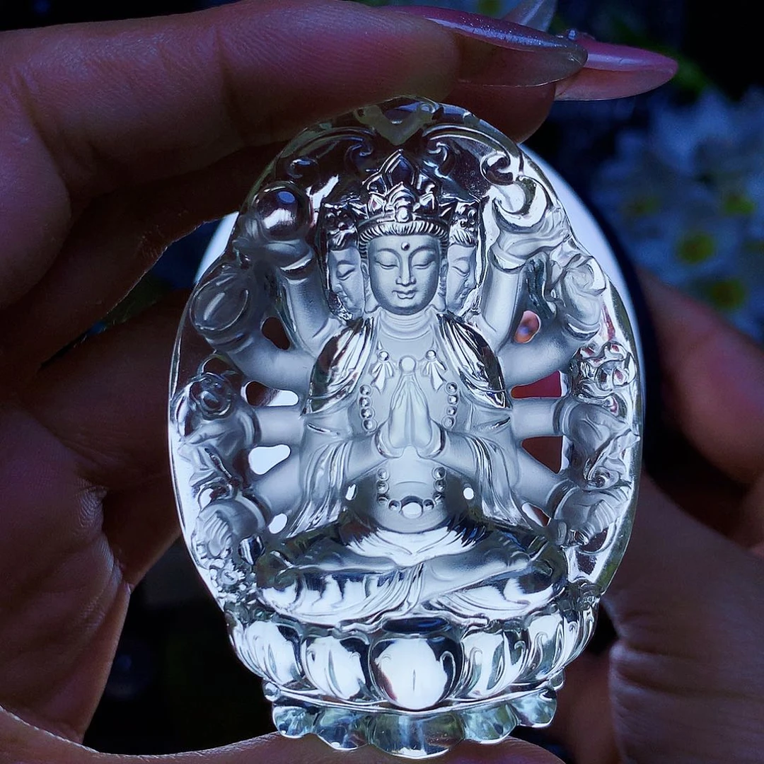 未镶嵌颈饰水晶李*，