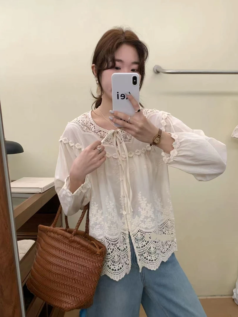 新款立体花设计镂空绑带领口衬衫上衣