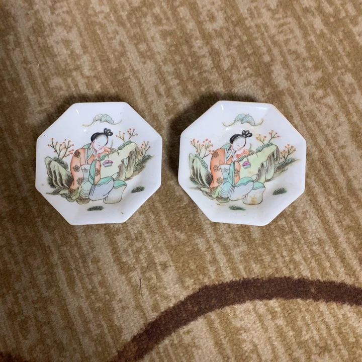 新***器陶瓷高足盘子一对完整无磕碰