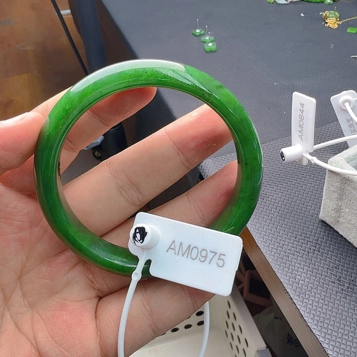 和田玉（碧玉）手镯未镶嵌61