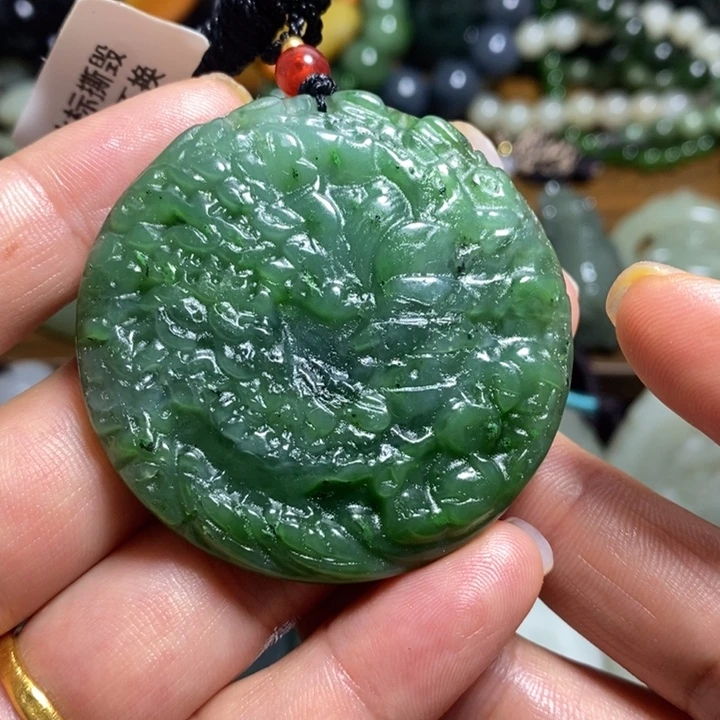 和田玉未镶嵌车挂