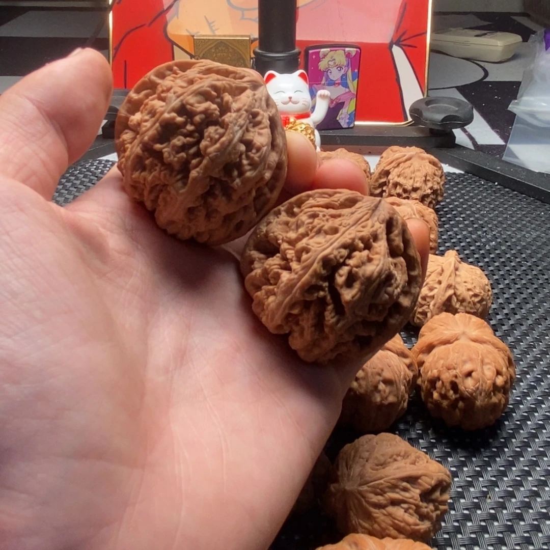 宝***哥文玩核桃精品对粗筋