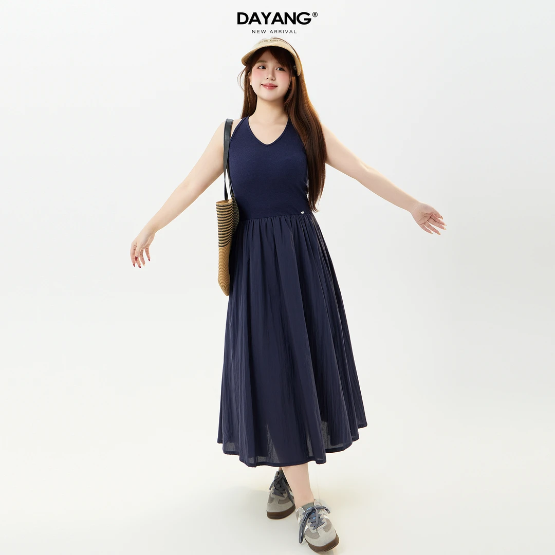 120斤的大杨 胖mm气质挂脖连衣裙女春季小个子掐腰露背长裙9833