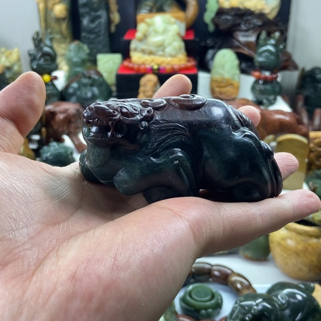 自***奴岫岩河磨玉（透闪石质玉）未镶嵌把件