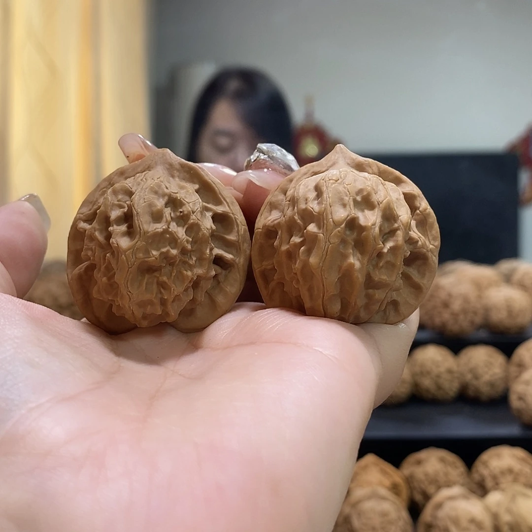 把件文玩核桃38图图有伤