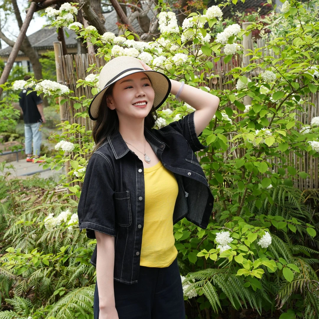 【叶子服饰】夏季新款吊带牛仔外套时尚两件套2755