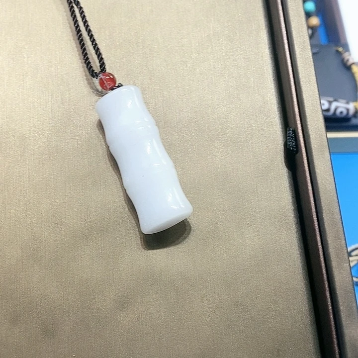 玛瑙/玉髓颈饰未镶嵌3