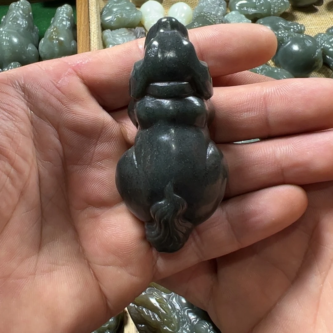 和田玉（糖玉）未镶嵌颈饰