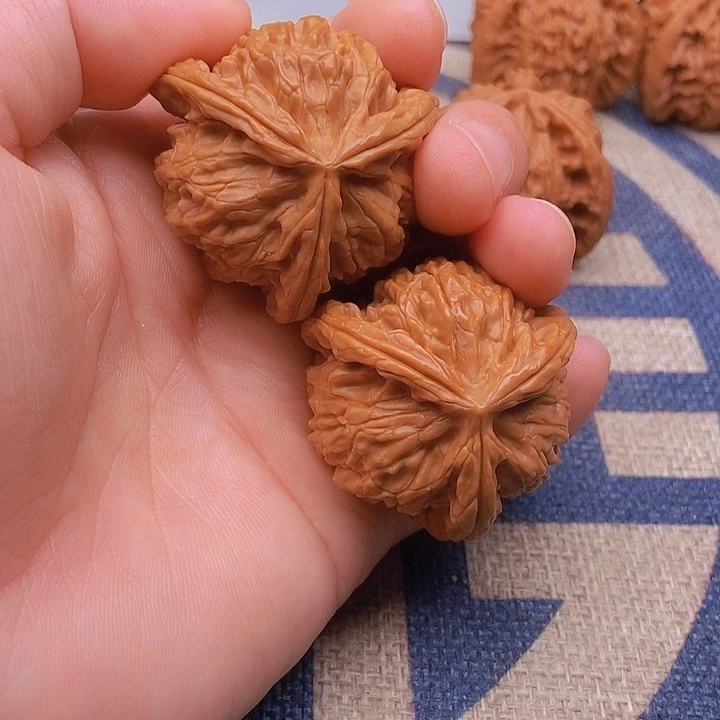 吊坠文玩核桃烟*三棱