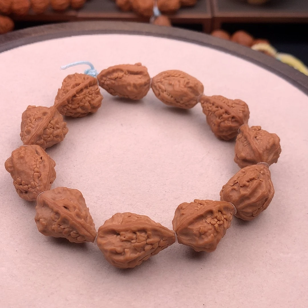 手串文玩核桃麒麟角
