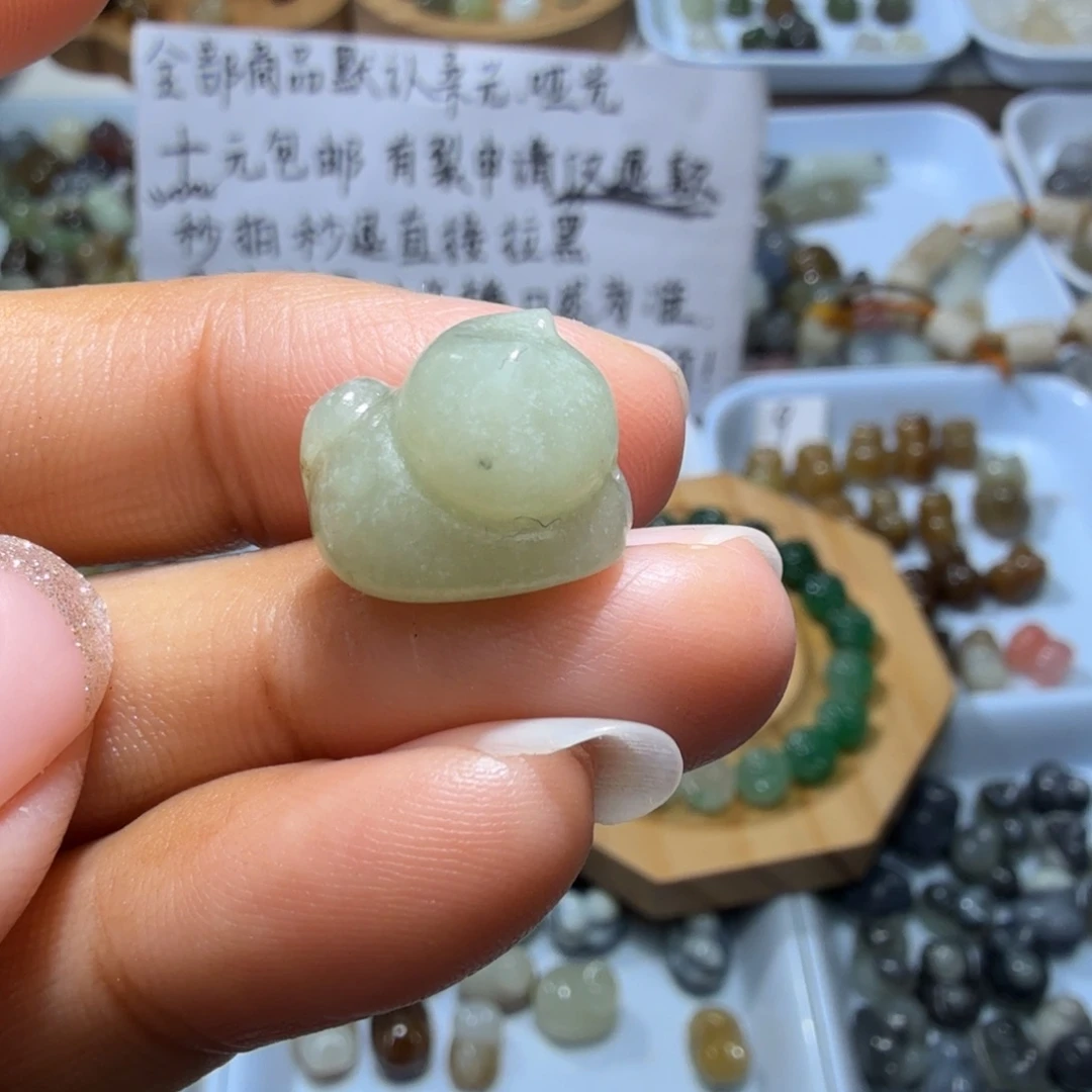 和田玉未镶嵌珠宝奇石