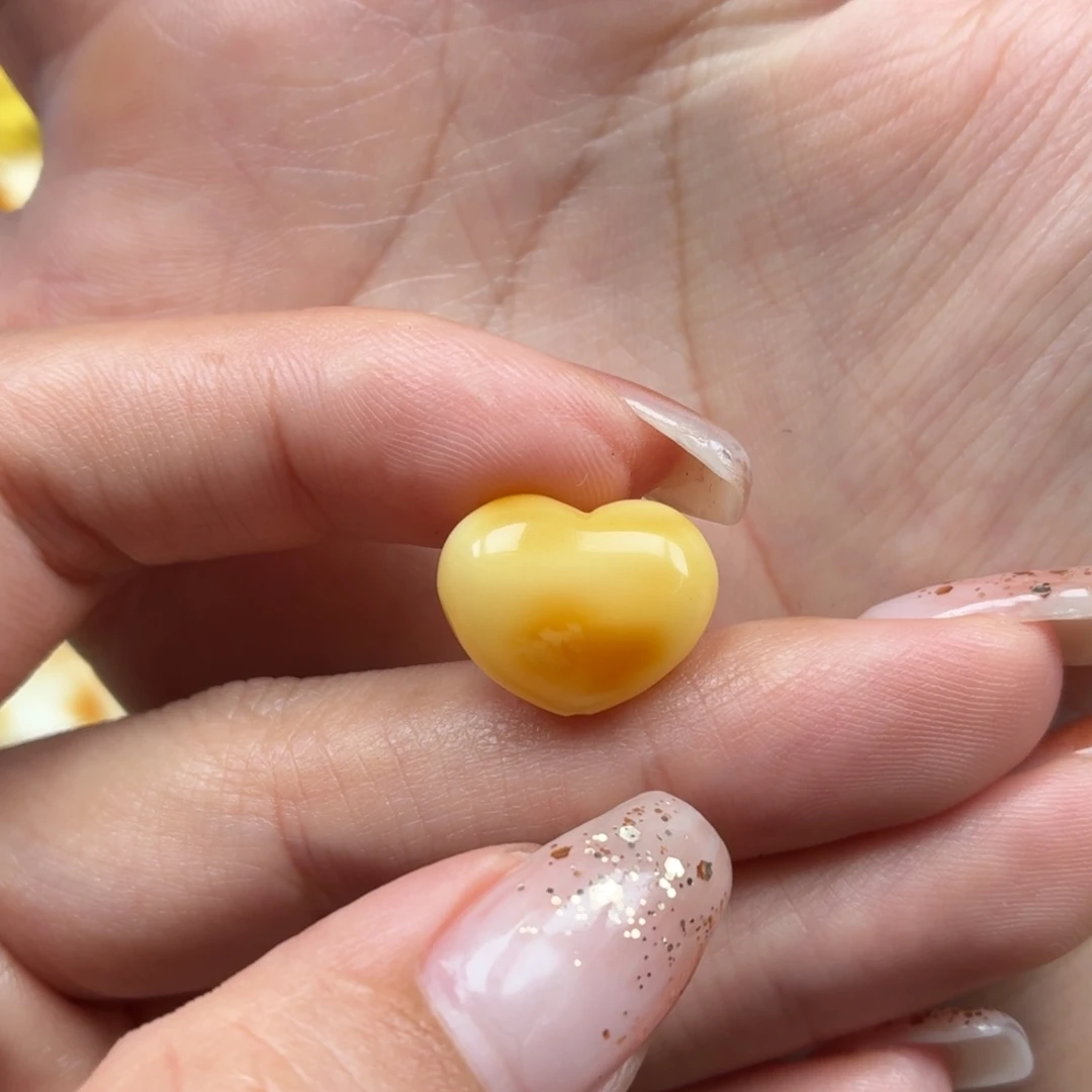 琥珀未镶嵌裸石蜜蜡