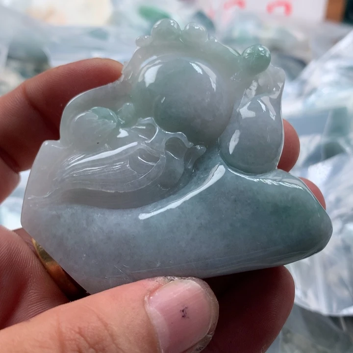 翡翠未镶嵌颈饰保真天然a货翡翠