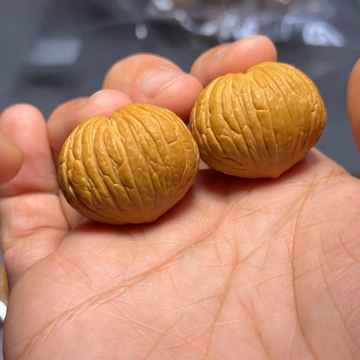 文玩核桃把件大屁桃6365