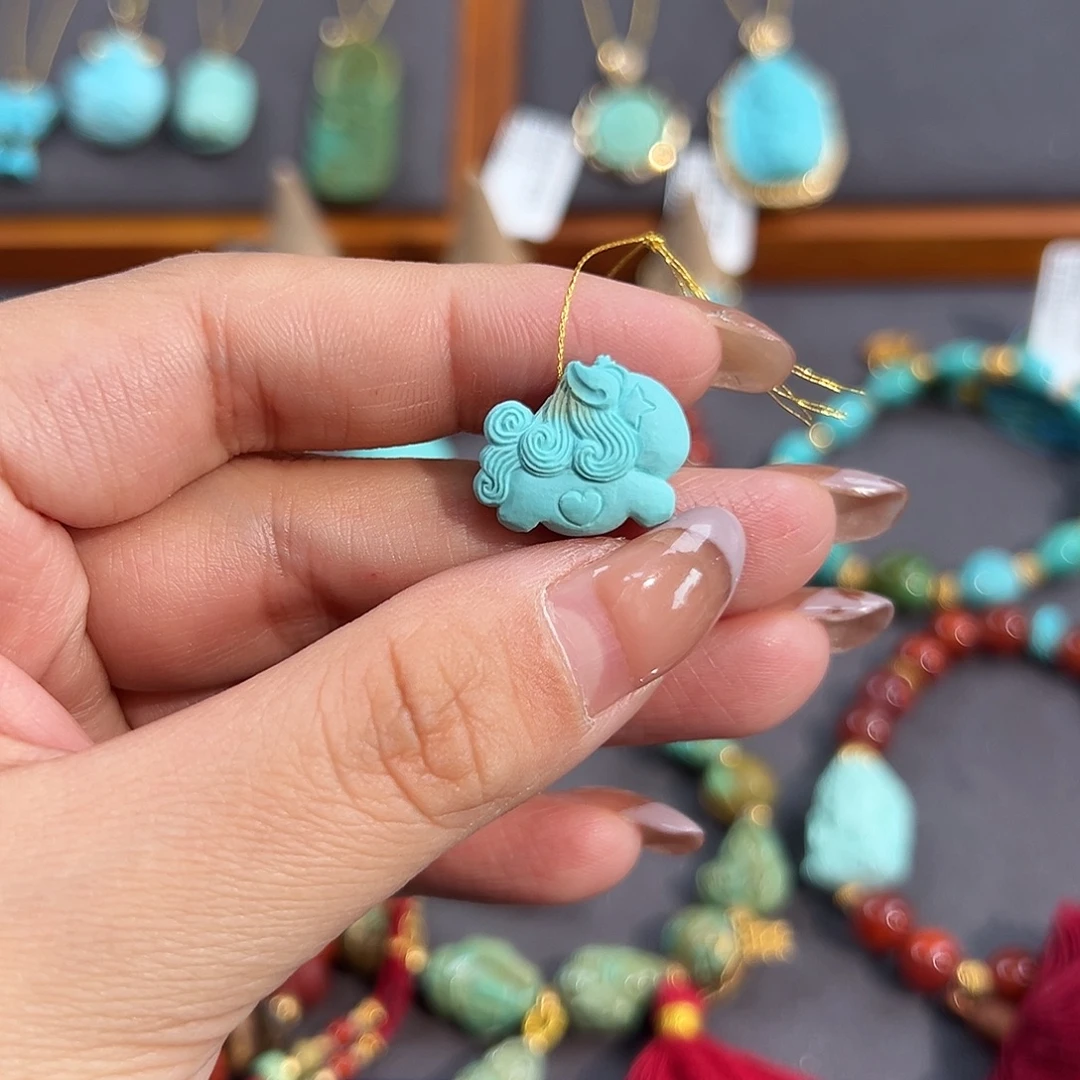 绿松石未镶嵌把件独角兽配饰