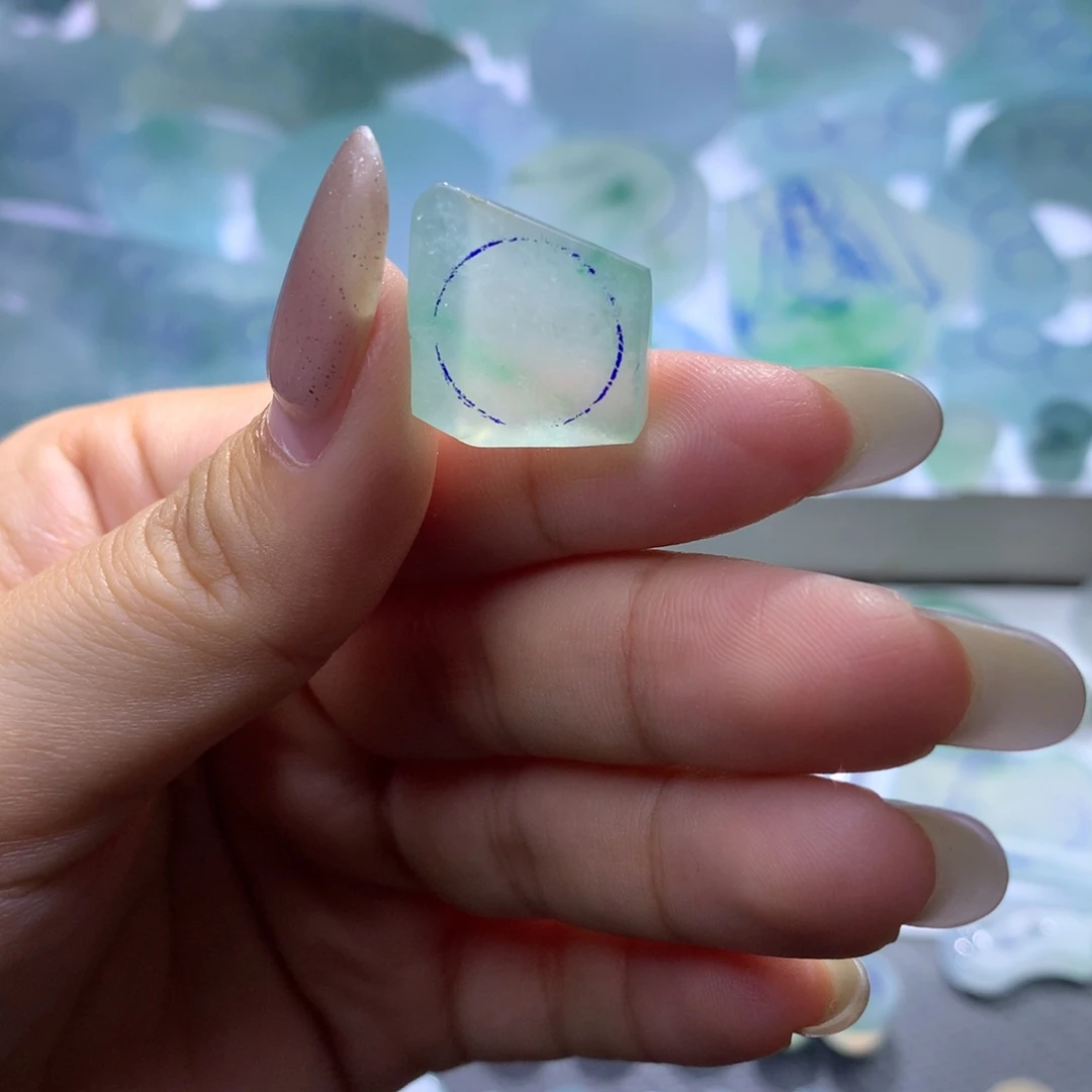 定制翡翠未镶嵌福利