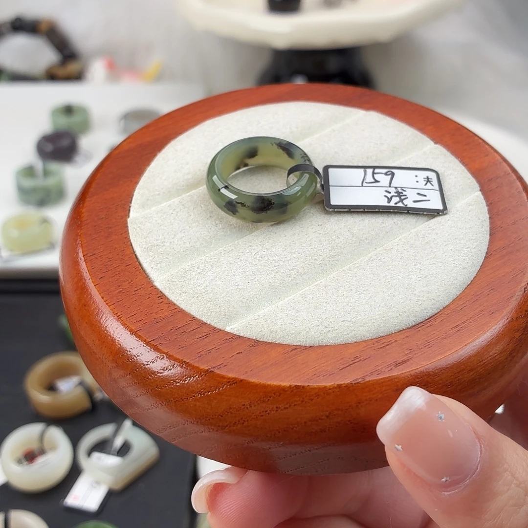 和田玉未镶嵌戒指Q25飘花轮胎内径16.7港码13