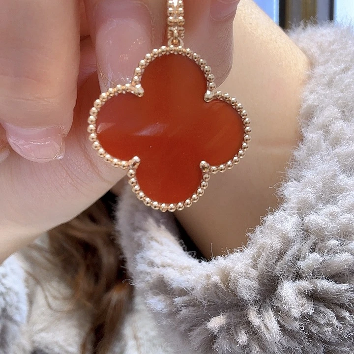 玛瑙/玉髓吊坠(不含链)18K金镶嵌26mm草