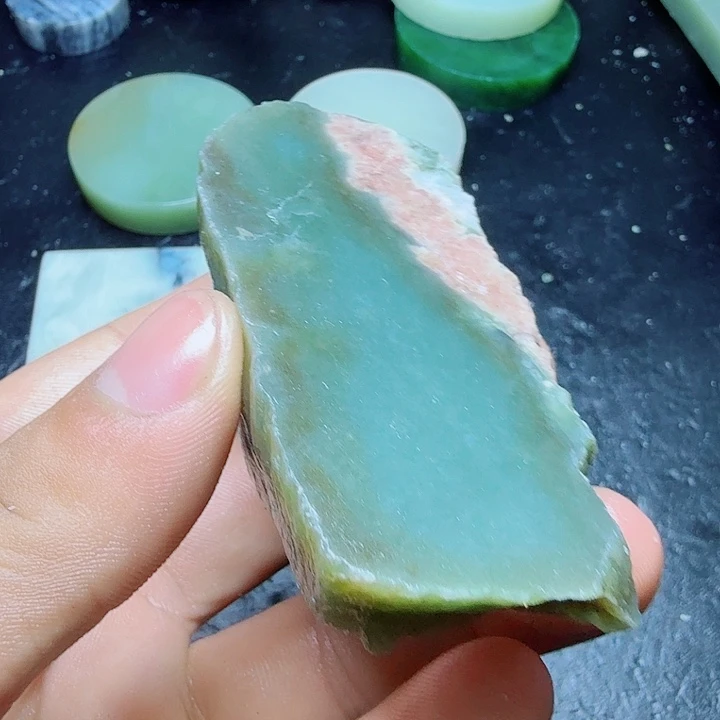 和田玉（糖玉）未镶嵌珠宝奇石