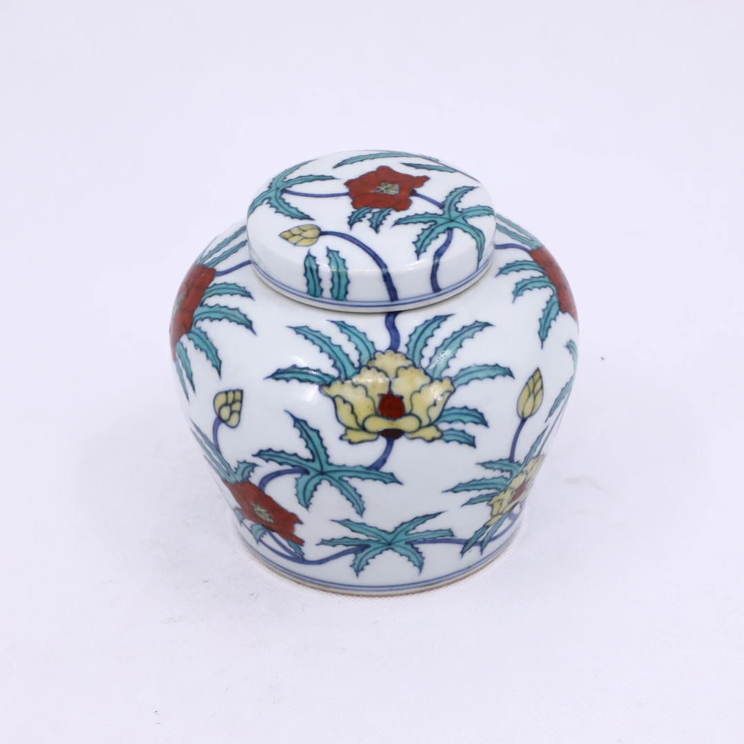 古陶瓷/斗彩花卉纹盖罐LOT5193