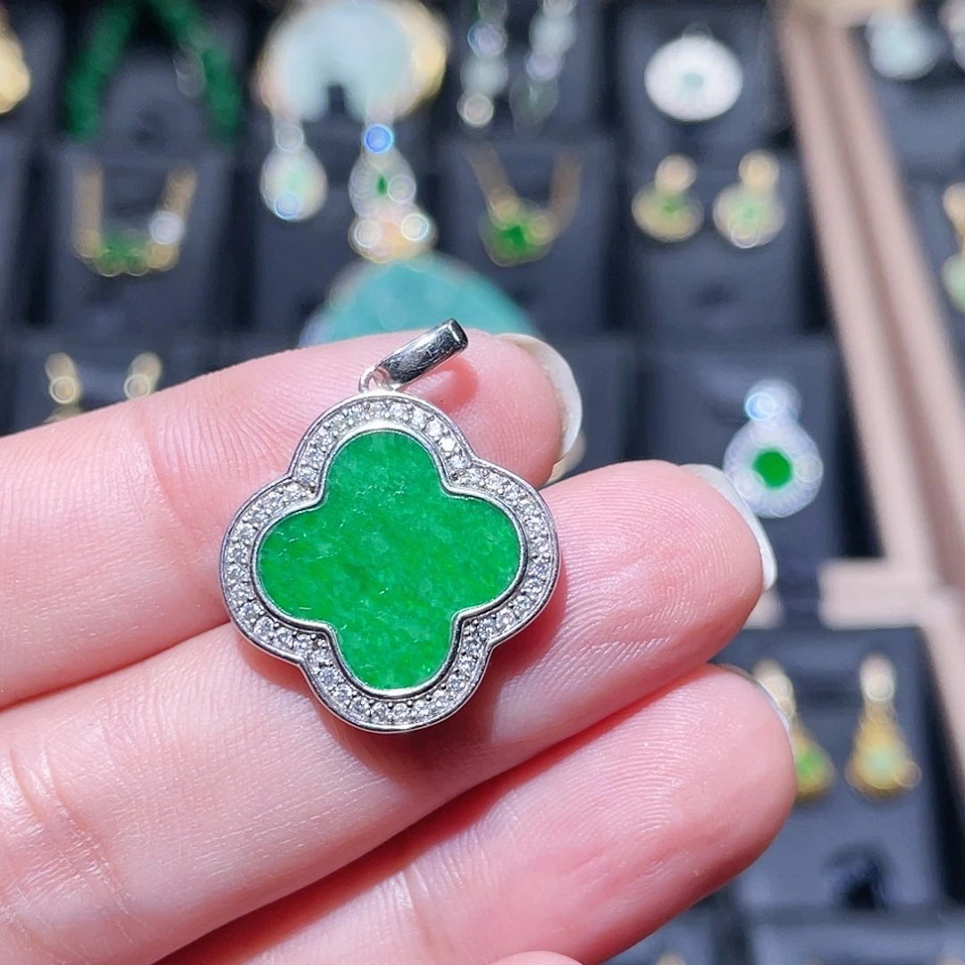 小***圈翡翠银S925镶嵌颈饰