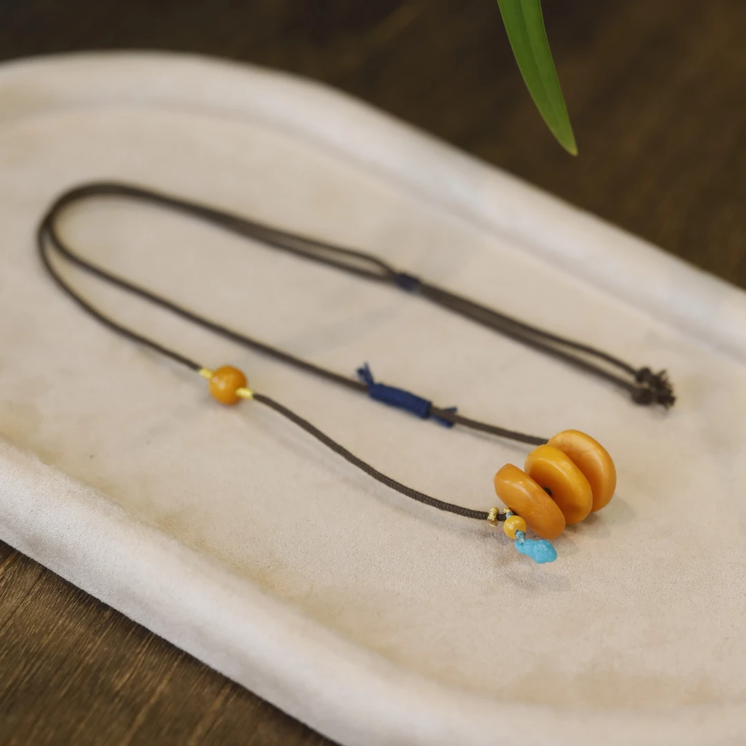 麦麦【晚山远】天然蜜蜡+松 项链 多样性发一