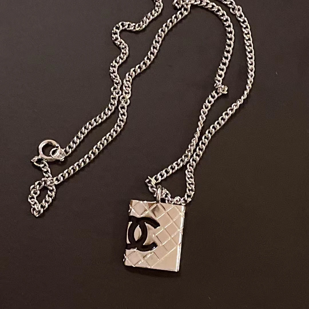 99新  CHANEL 香奈儿 中古系列 黑银菱格纹 康鹏包 复古风 项链