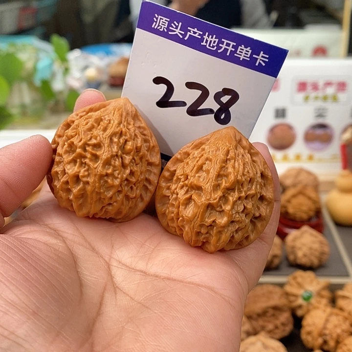 把件文玩核桃37.5全品金牛