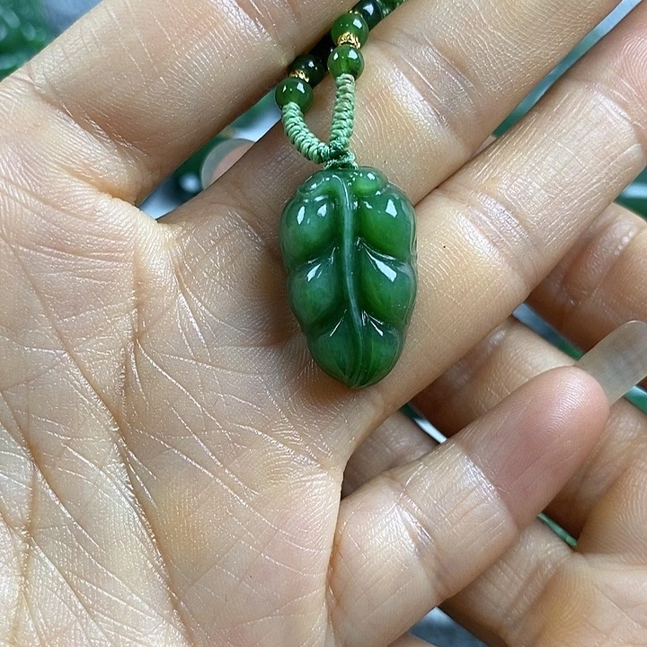 吊坠(不含链)未镶嵌和田玉（碧玉）23