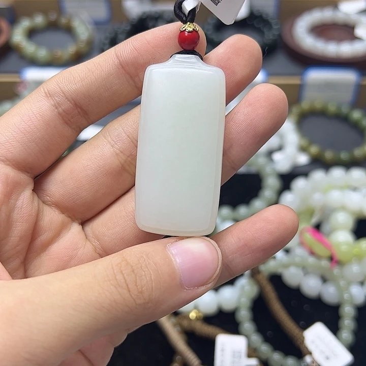 J***c和田玉未镶嵌手链