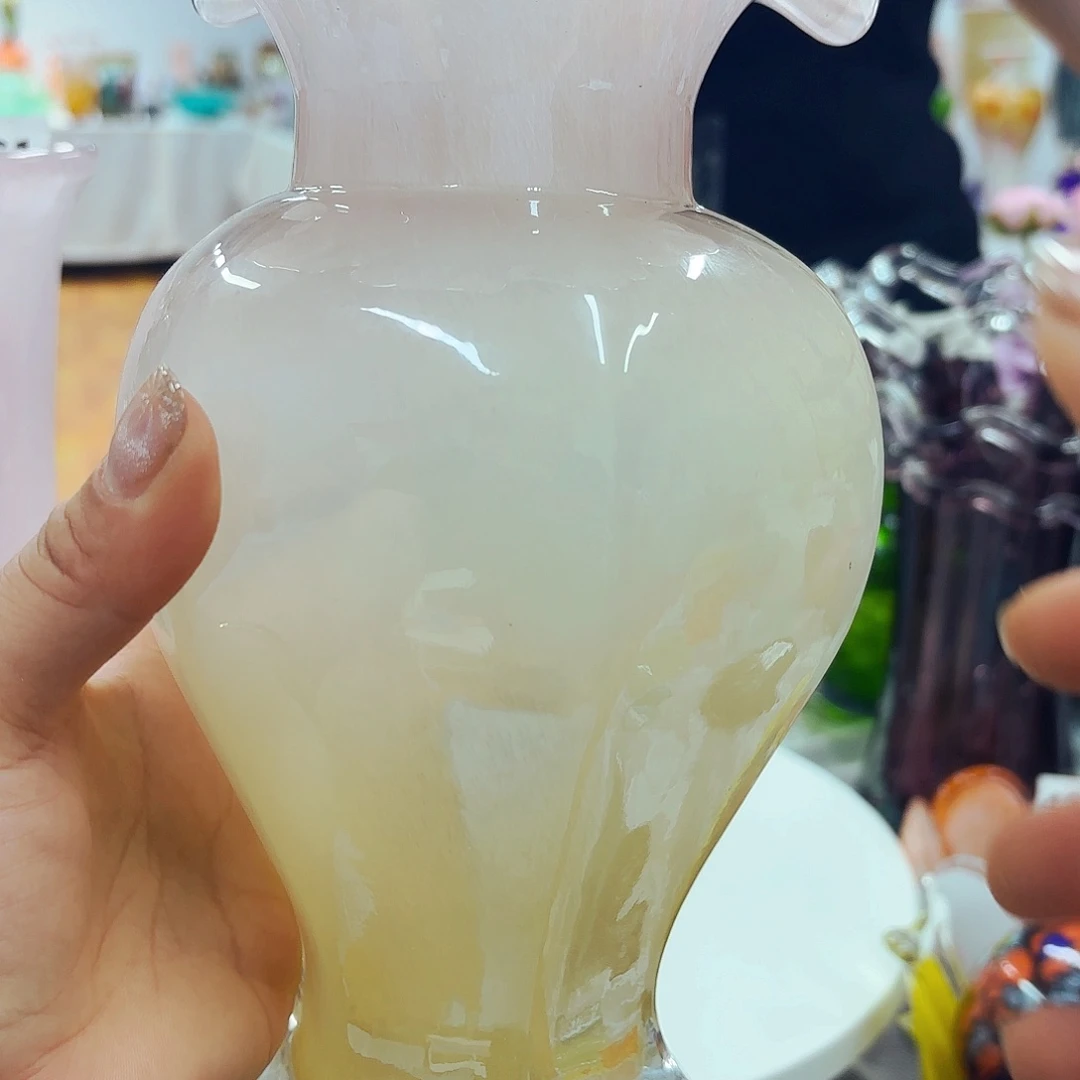 微瑕安妮花瓶花器摆件