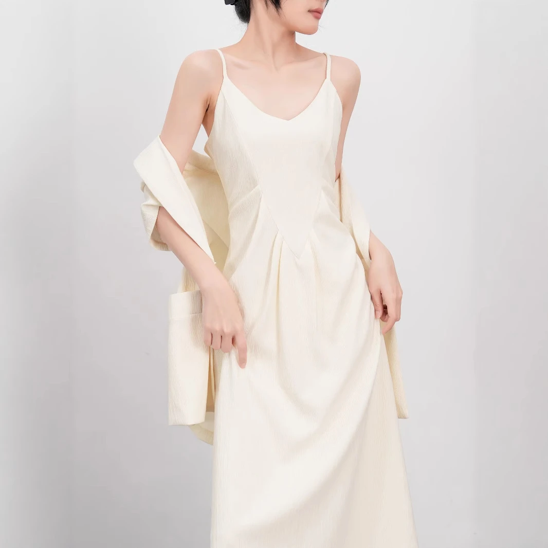 通勤大码女装夏季新款微胖mm套装显瘦吊带裙短袖两件套性感仙女