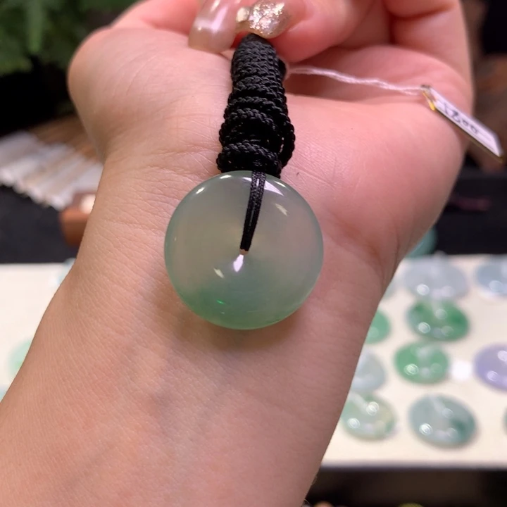 颈饰未镶嵌翡翠?***?天然