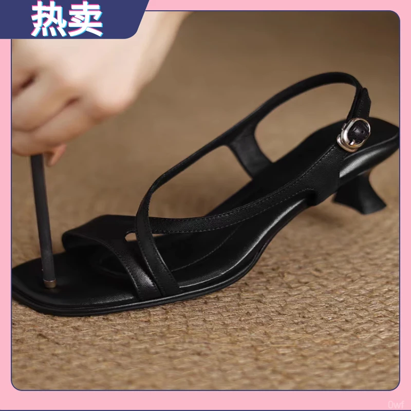 4cm~2025新款真皮凉鞋女夏季外穿一字带扣不累脚配裙子粗跟罗马鞋