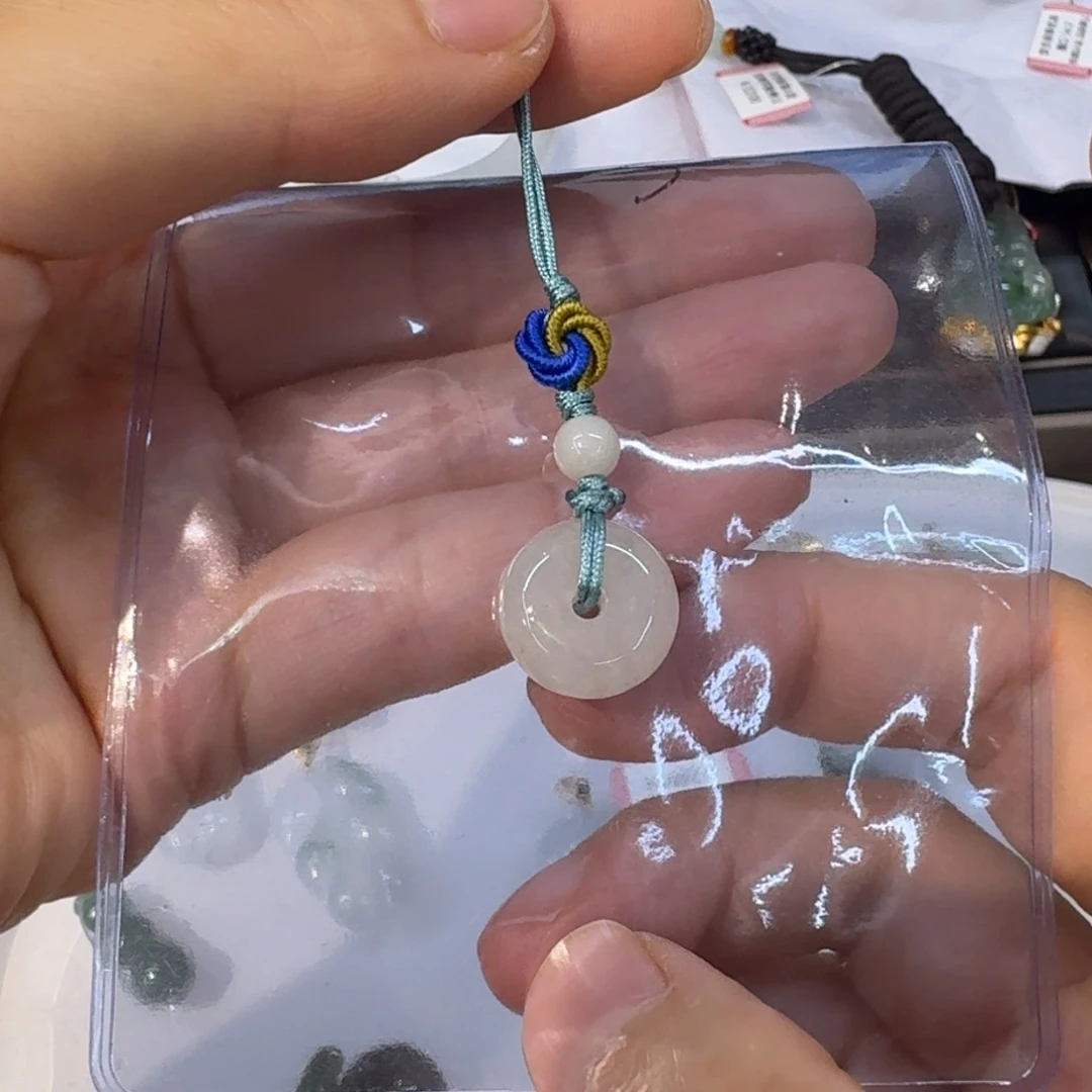 翡翠未镶嵌颈饰3号