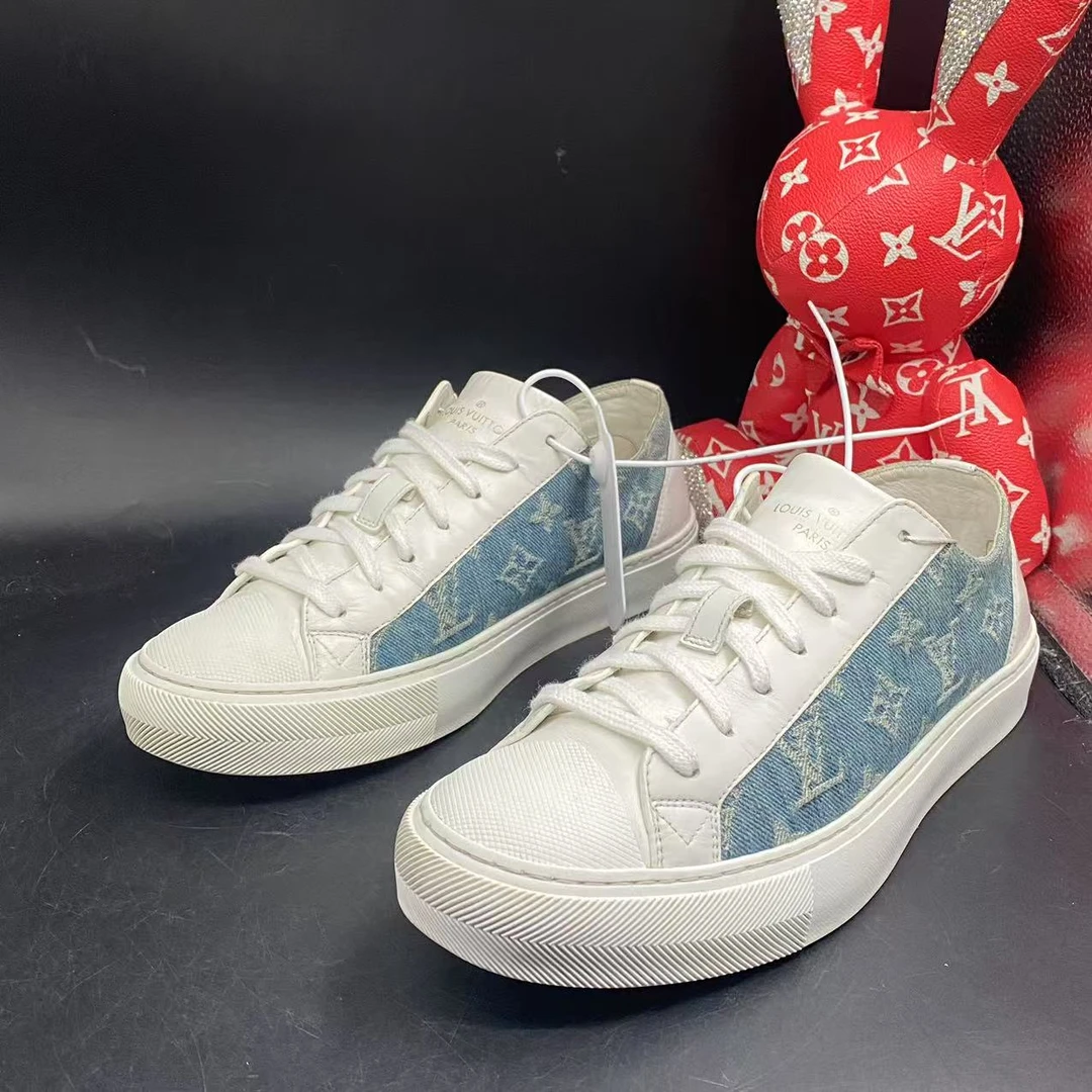 95新 LouisVuitton/路易威登 【聚星优选】白牛仔板鞋40.5码kke014