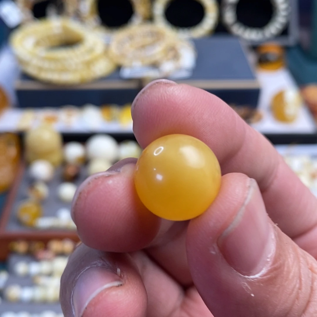 琥珀未镶嵌裸石15.2mm