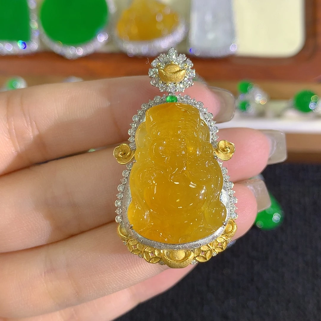 颈饰18K金镶嵌翡翠财财