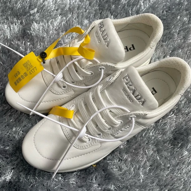 99新 Prada/普拉达 Prada/普拉达织物衔缝休闲运动鞋35.5/4177