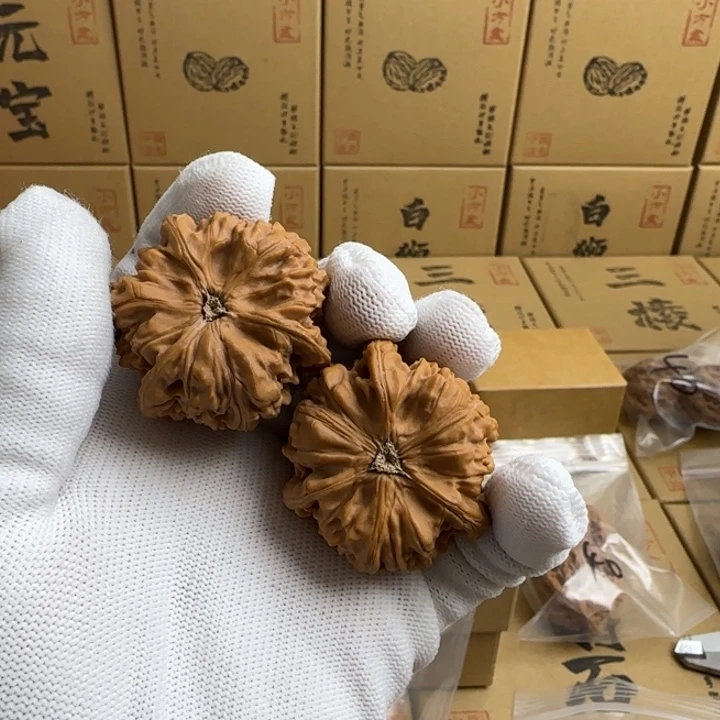 文玩核桃吊坠差*化简单包装玉龙三棱
