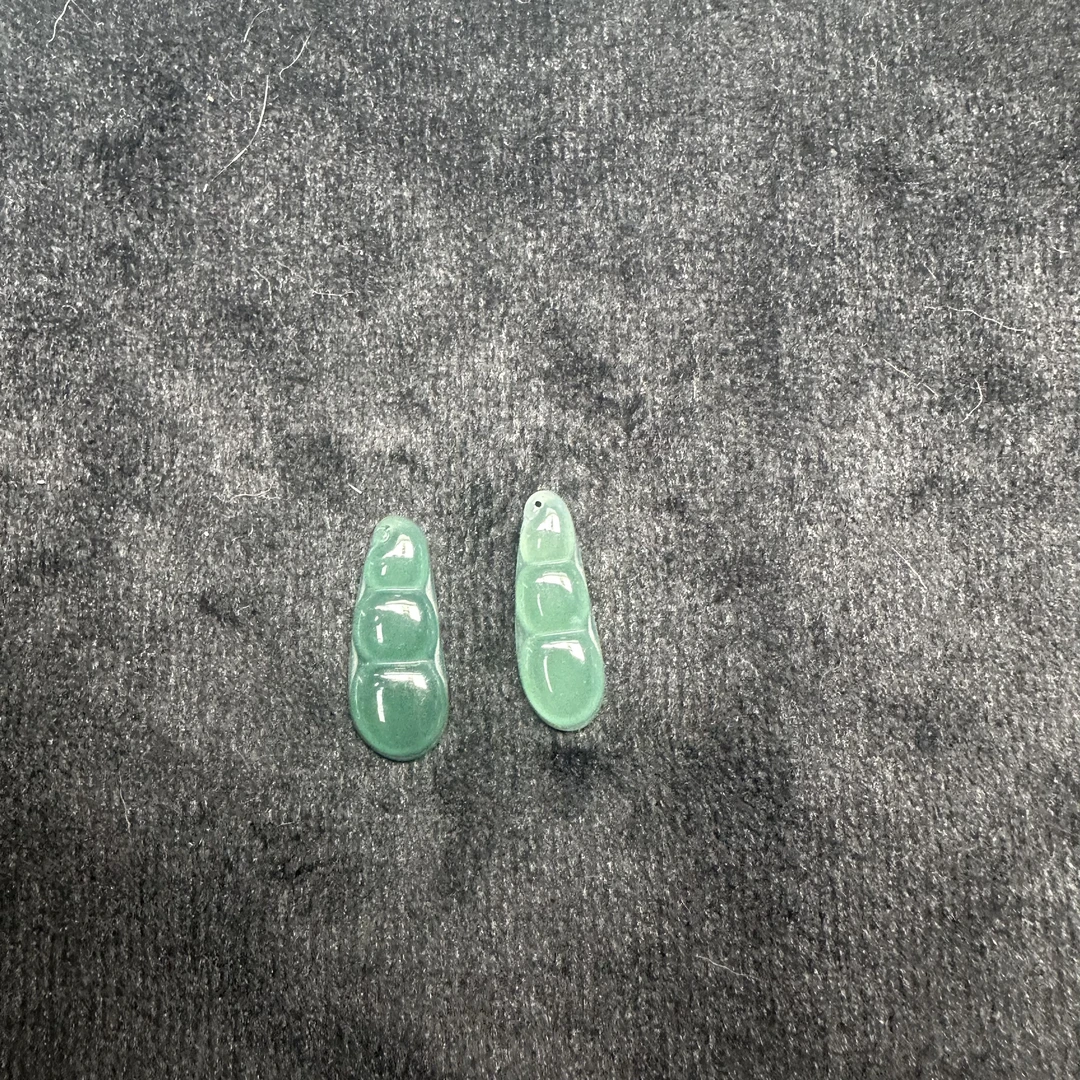 【玉经纶】47416/Q105-622-天然A货翡翠豆子吊坠-多样性发其一