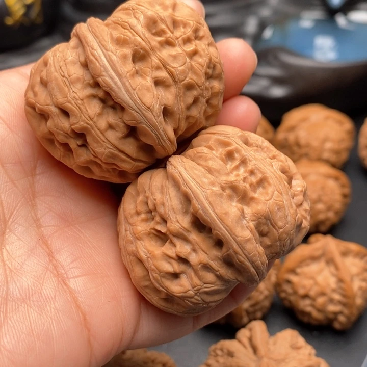 文玩核桃把件元宝44尺