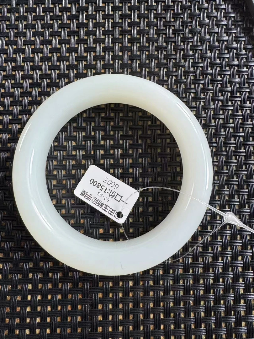 北京和阗玉手镯6005和田玉