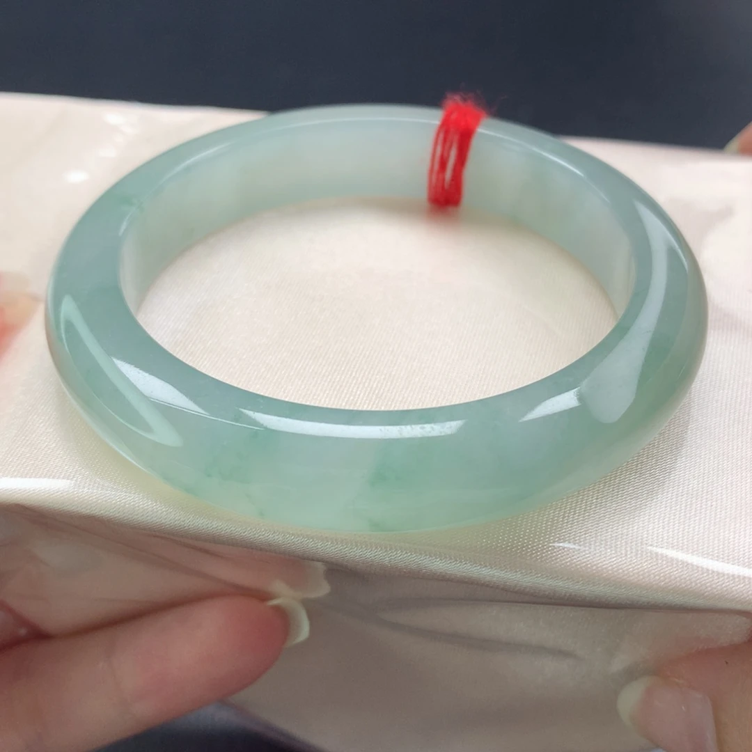 翡翠手镯未镶嵌柠*?（3号）