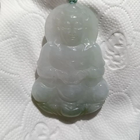 翡翠颈饰未镶嵌吊坠