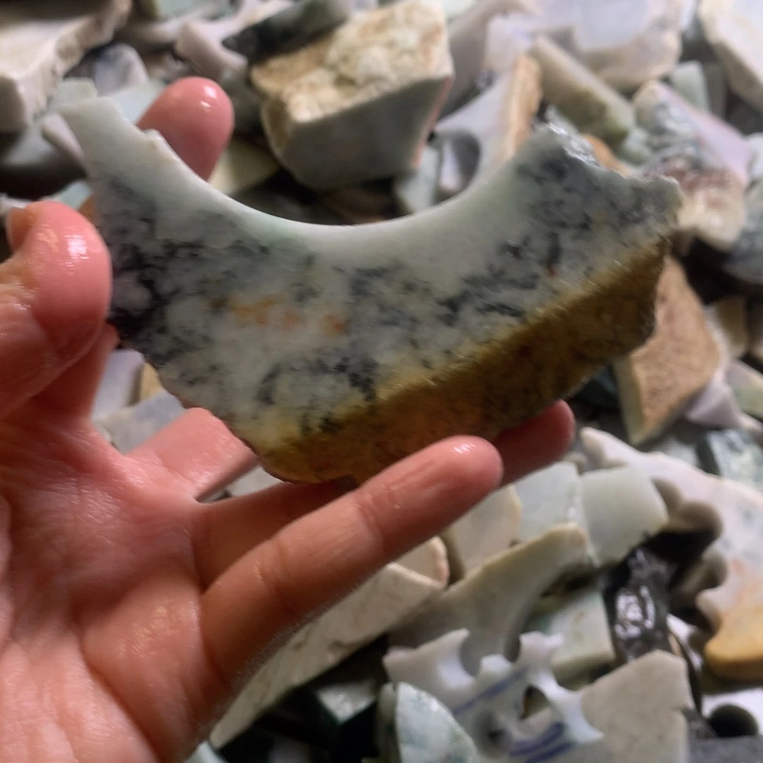 翡翠颈饰未镶嵌缅甸翡翠