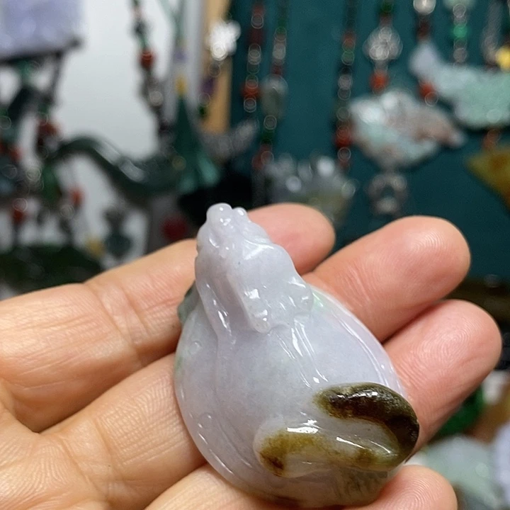 翡翠未镶嵌吊坠(赠链)