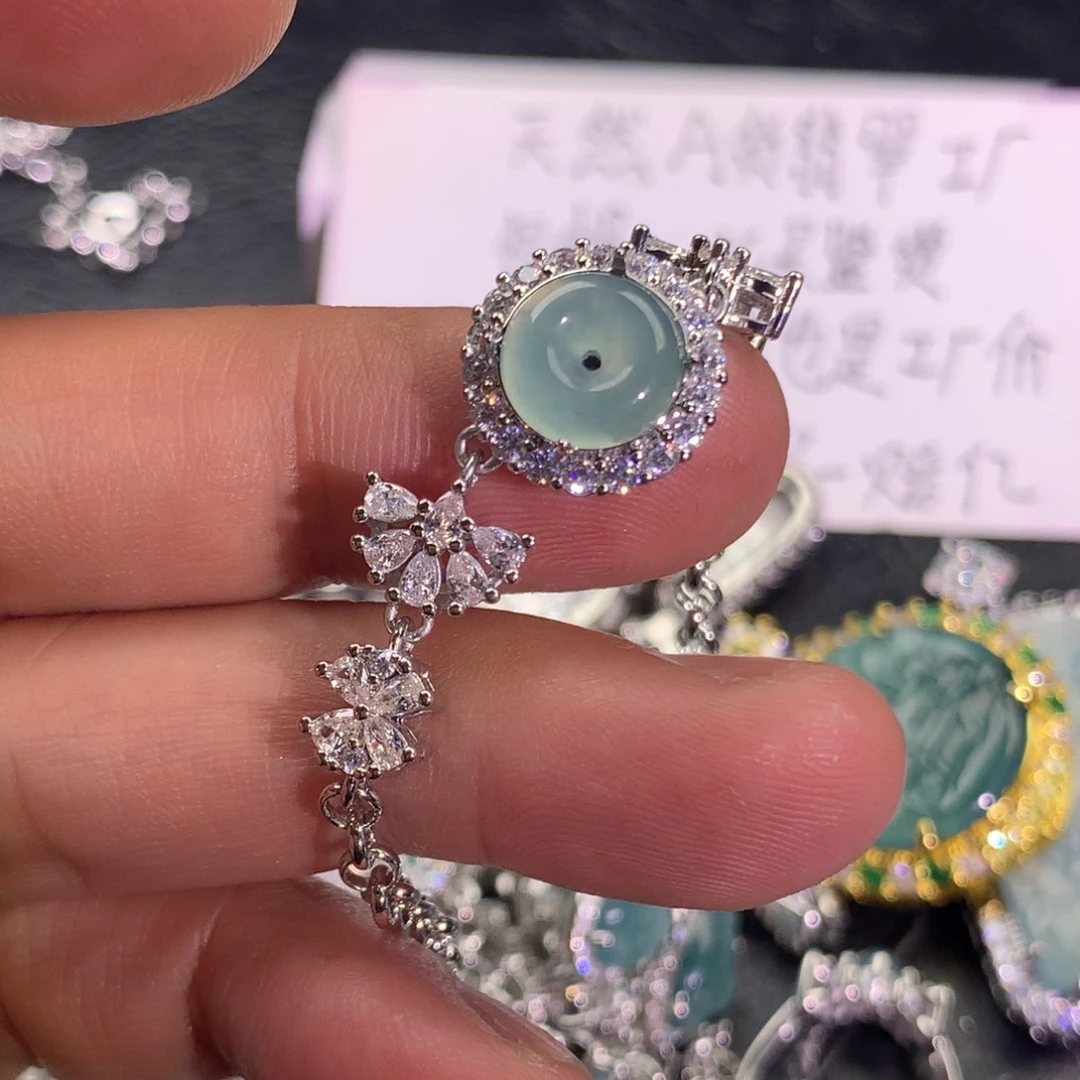 翡翠颈饰未镶嵌平安扣手链