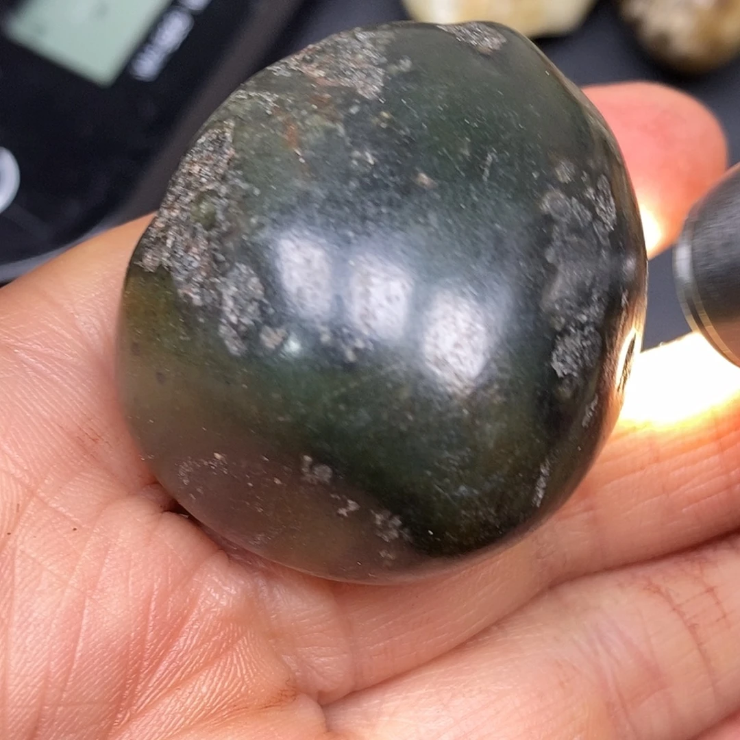 和田玉未镶嵌珠宝奇石